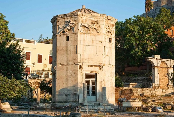 Башня ветров в Афинах в конце XIX в. 