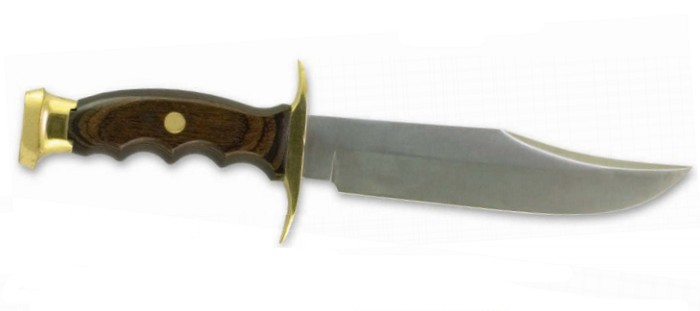 Современный охотничий нож 