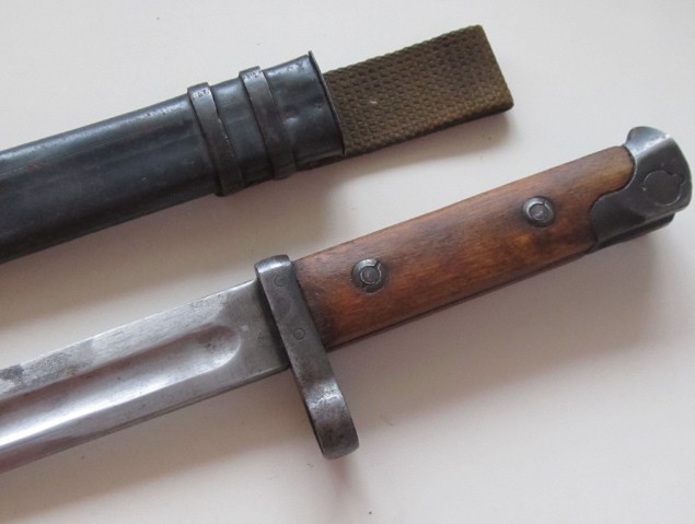 Торцевое крепление штык-ножа АВС-36 к стволу