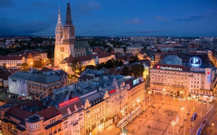 Вид на главную площадь Загреба