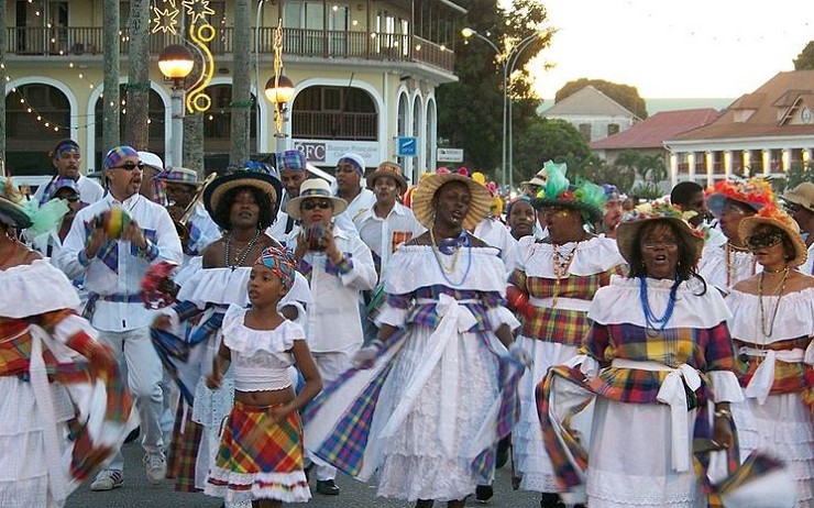 Карнавал Кайенны сочетает христианские и африканские традиции