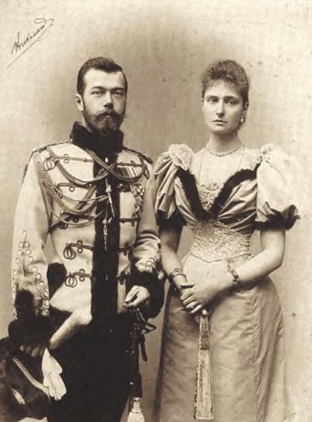 Николай II и Александра Фёдоровна. Фотография С. Левицкого. 1896 г. 
