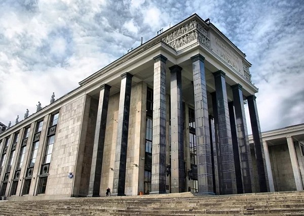 Государственная библиотека им. В. И. Ленина. Главное здание