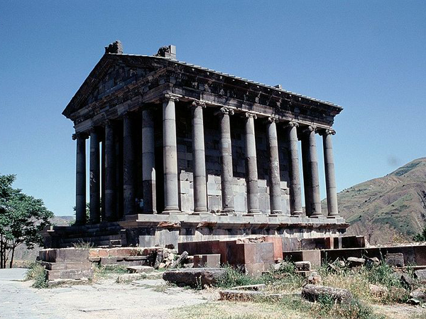 Храм Гарни, I век