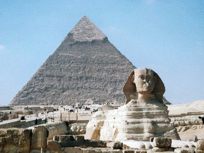 Большой Сфинкс и Пирамида Хефрена в Гизе