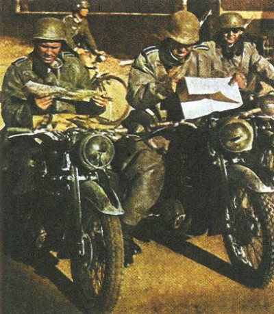 Немецкие мотоциклисты