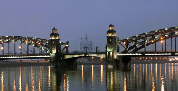 Охтинский мост в Санкт-Петербурге