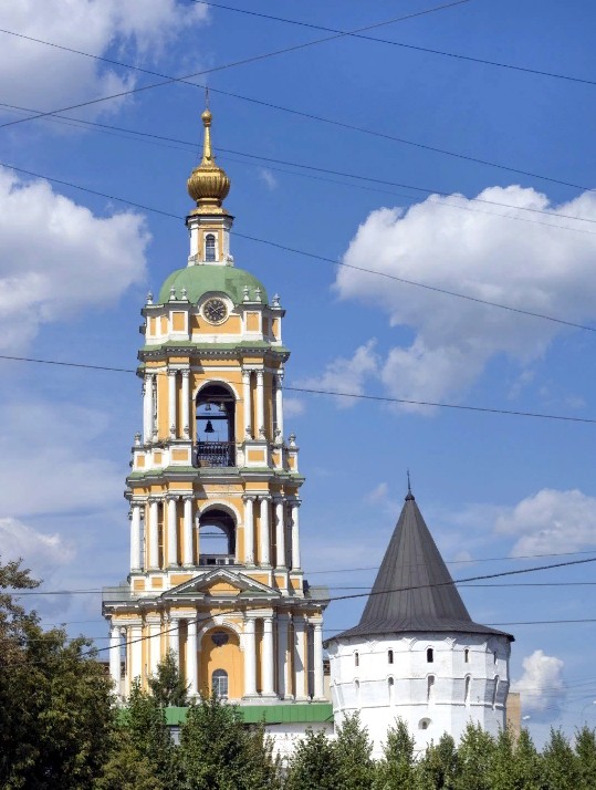 Угловая башня и колокольня Новоспасского монастыря
