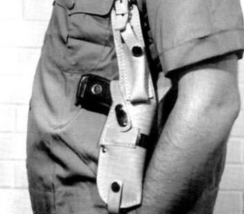 Один из вариантов подмышечной кобуры для ношения пистолета ПМ под верхней одеждой