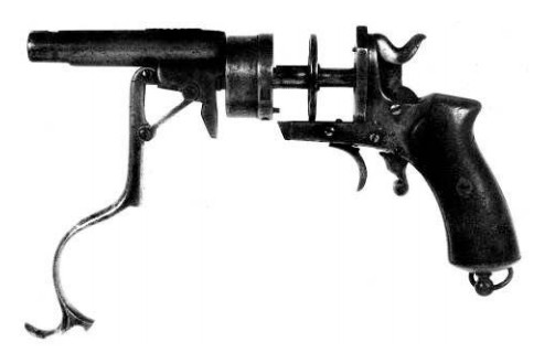 Револьвер Галана при перезаряжании (в «открытом положении»)
