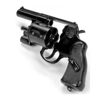 Револьвер ОЦ-20 «Гном» с барабаном, откинутым для перезаряжания