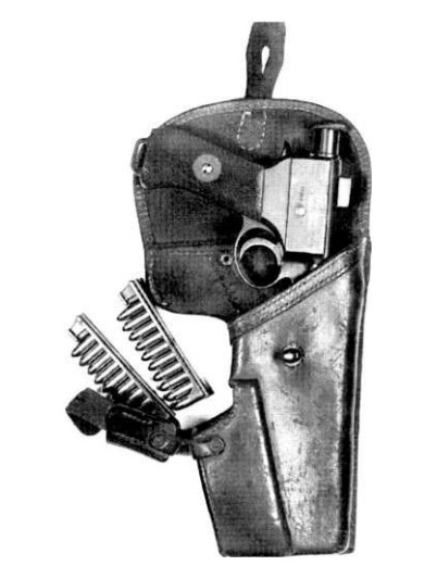 Пистолет «Рот-Штайр» модели 1907 г. в закрытой кобуре