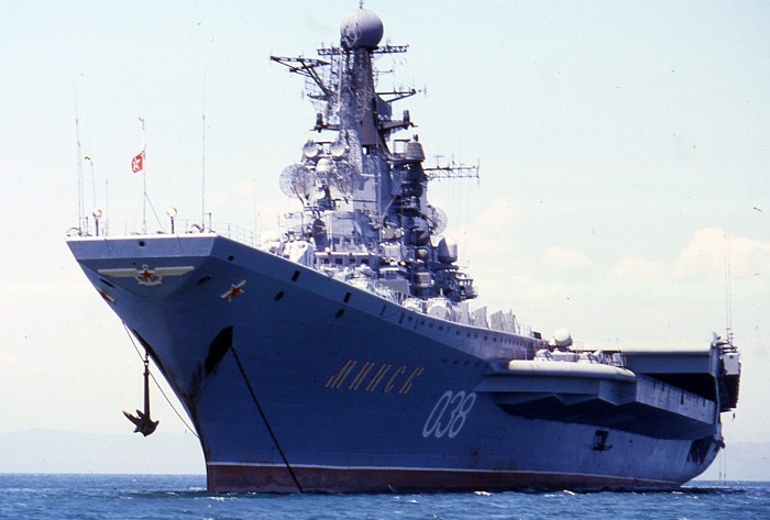 Тяжелый авианесущий крейсер «Минск» проекта 1143.2 был снят с вооружения в 1993 г.
