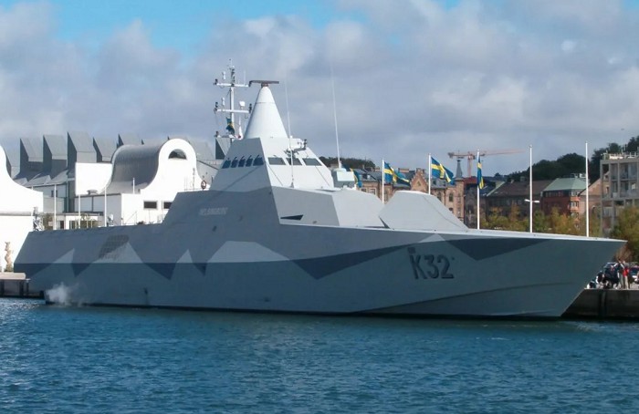 Корвет HMS Helsingborg K32 типа Visby был спущен на воду в 2003 г.