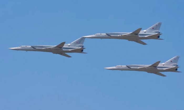 Тройка бомбардировщиков Ту-22М3