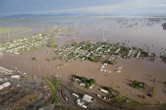 Наводнение в Квинсленде (Австралия). Вид с воздуха на затопленную столицу штата Брисбен