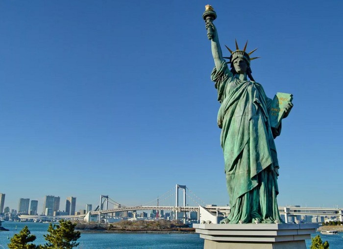 В 1984 г. статуя Свободы была включена в список Всемирного наследия ЮНЕСКО