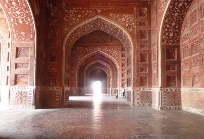 Интерьеры мечети Тадж-Махал
