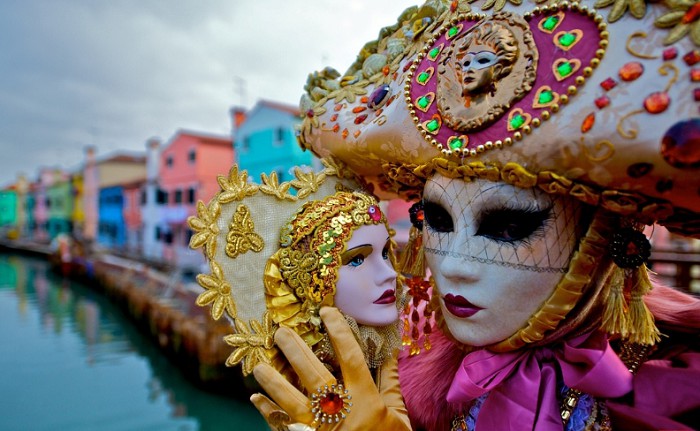 На карнавале в Венеции