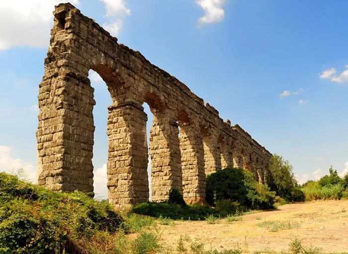 Акведук Аппия. Современный вид