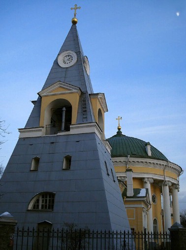 Троицкая церковь, или «Кулич и Пасха», в Санкт-Петербурге