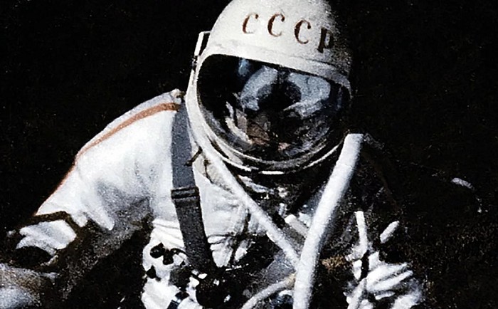 Выход Алексея Леонова в открытый космос