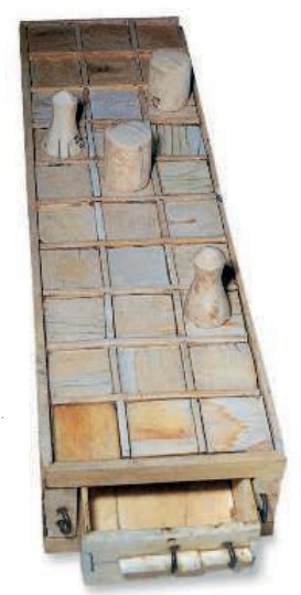 игральная доска из гробницы Тутанхамона