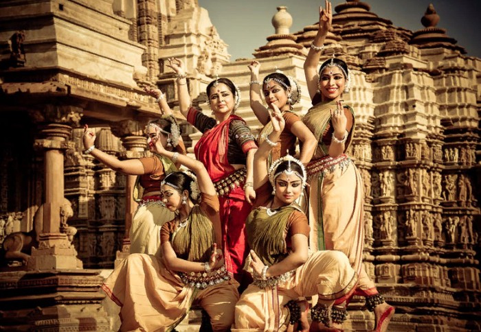 Храмовый индийский танец