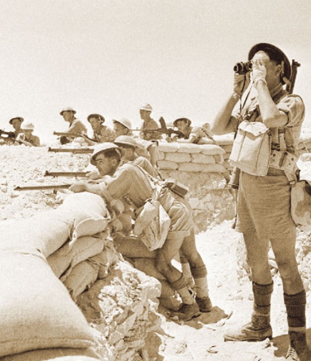 Британские пехотинцы, укрепившиеся в районе города Тобрука