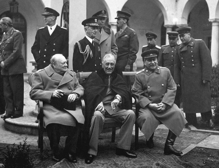 У. Черчилль, Ф. Рузвельт и И. Сталин