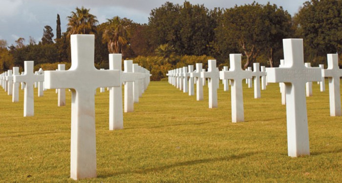 Американское кладбище и мемориал в Тунисе, посвященный американским солдатам, погибшим в Северной Африке