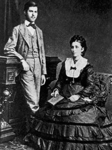 Зигмунд Фрейд в возрасте 16 лет с матерью Амалией