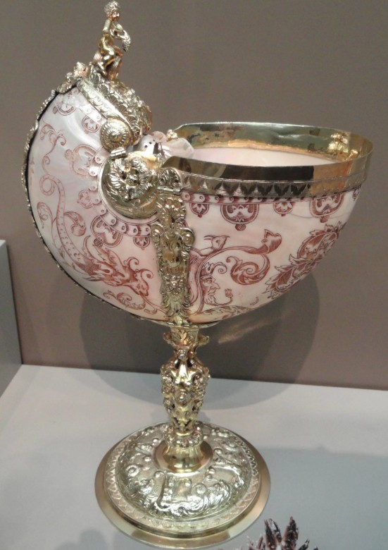 Кубок из раковины наутилуса. Аугсбург, Германия. Около 1600—1700 гг.