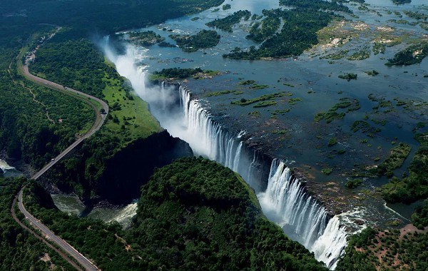 Водопады, открытые Ливингстоном на Замбези