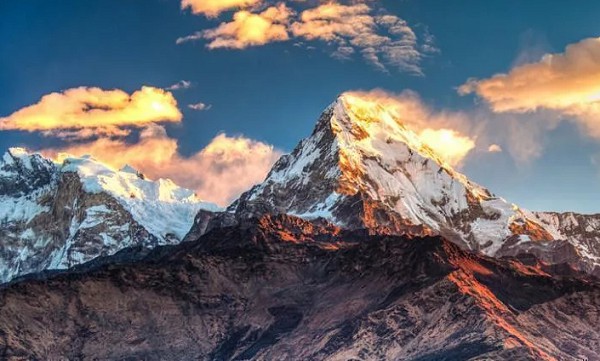 гора Аннапурна в Гималаях
