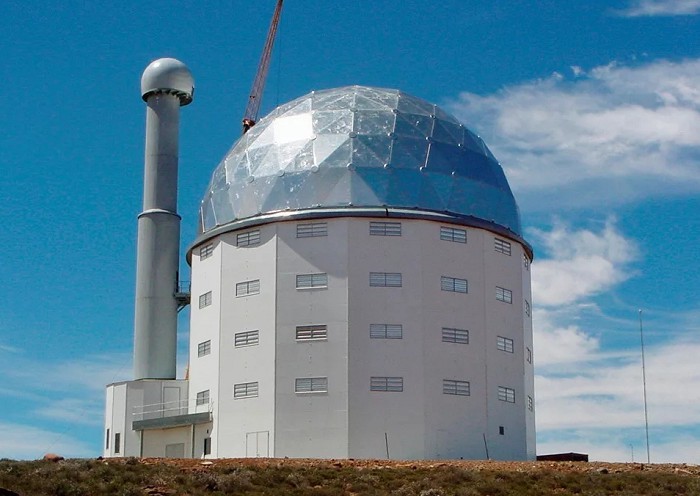 Большой южноафриканский телескоп (Southern African Large Telescope; SALT)