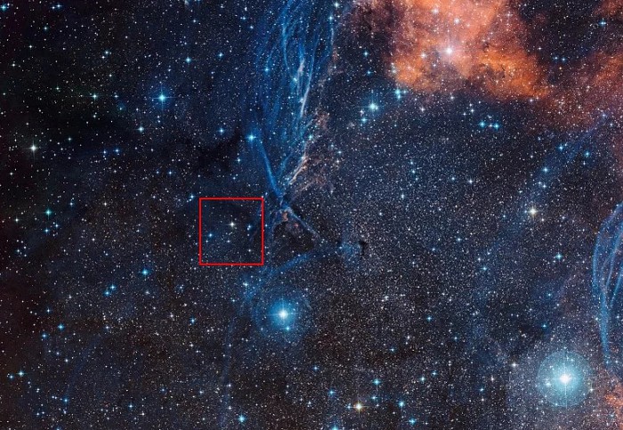 Окрестности стареющей двойной звезды IRAS-08544-4431 в созвездии Паруса