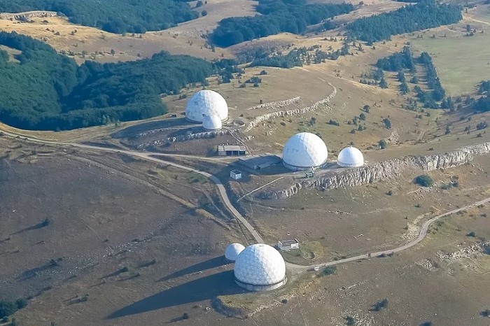 Купола телескопов Крымской астрофизической обсерватории