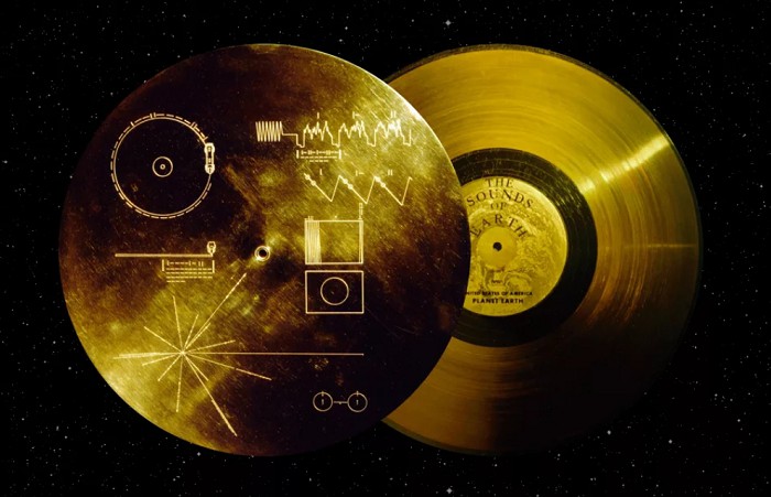 Золотая пластинка с записью звуков Земли