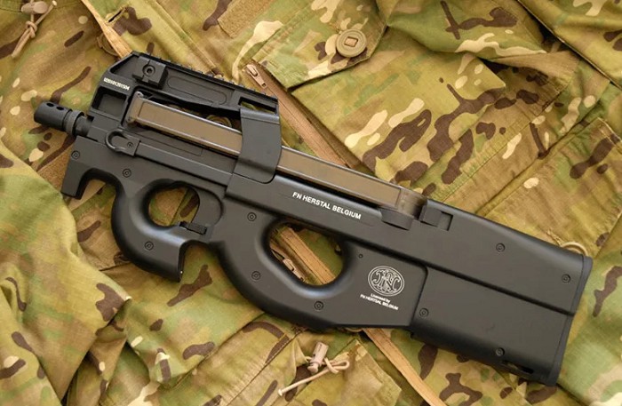Бельгийский пистолет-пулемет Р90 в базовом варианте 