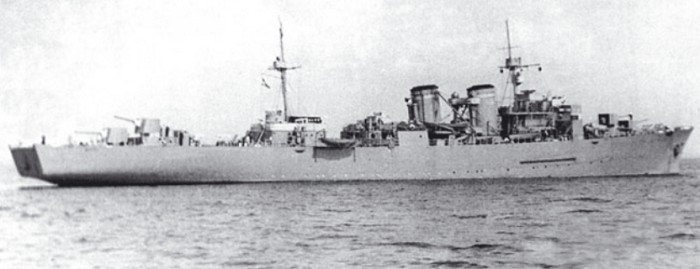 Минный заградитель Краснознаменного Балтийского флота «Марти» (переоборудован из паровой императорской яхты «Штандарт»). 1942