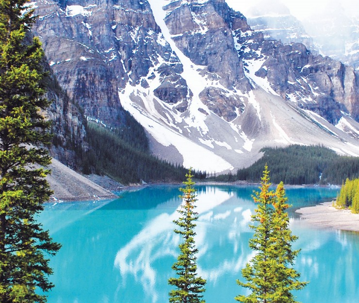 лазурные озера, островерхие горы и пышные леса Канады