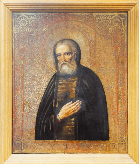 Деревянная икона с изображением Серафима Саровского