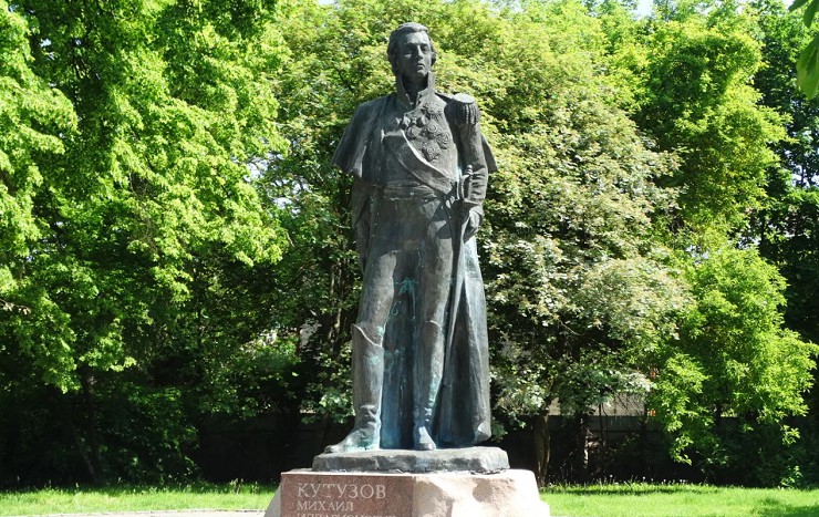 Памятник Михаилу Кутузову в Калининграде