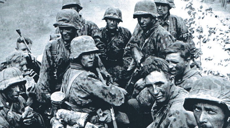 Немецкая пехота перед наступлением на Курской дуге
