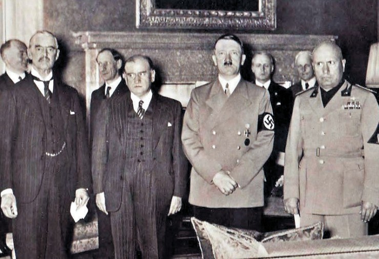 Участники Мюнхенского соглашения. Cлева направо: Н. Чемберлен, Э. Даладье, А. Гитлер, Б. Муссолини