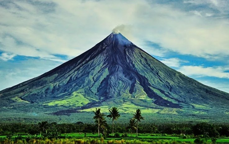 Вулкан Майон