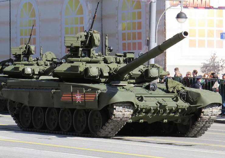 Основной боевой танк Т-90. Россия, 1992 г.