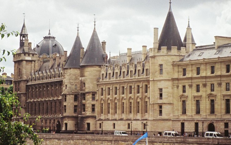Парижский замок Консьержери