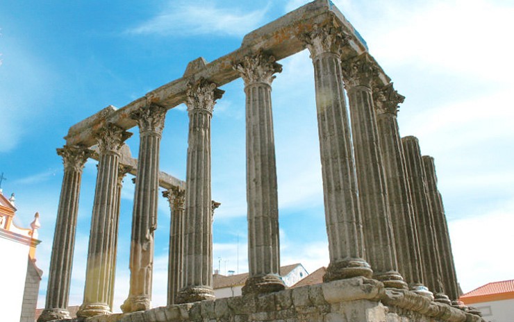  Римский храм Дианы в Эворе 